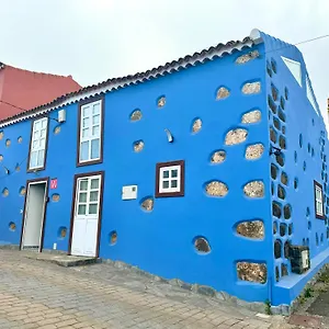 https://casa-antigua-la-esperanza-tenerife.in-canary-islands.com